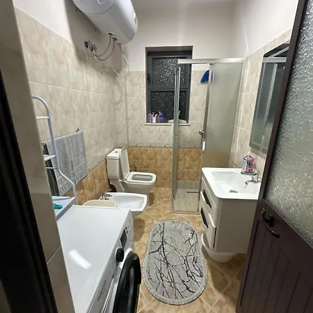 Cozy In Tirana, Albania Apartamento Tirana